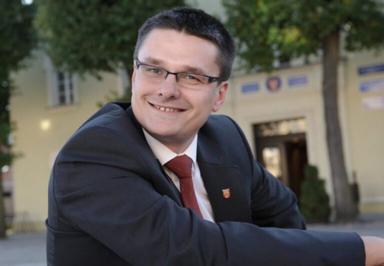 ciemnoczolowski