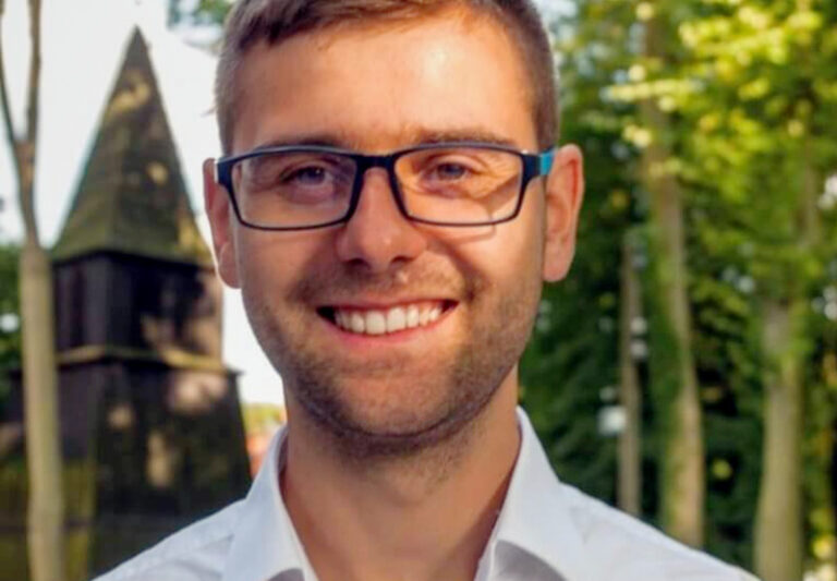 marek-parmonik